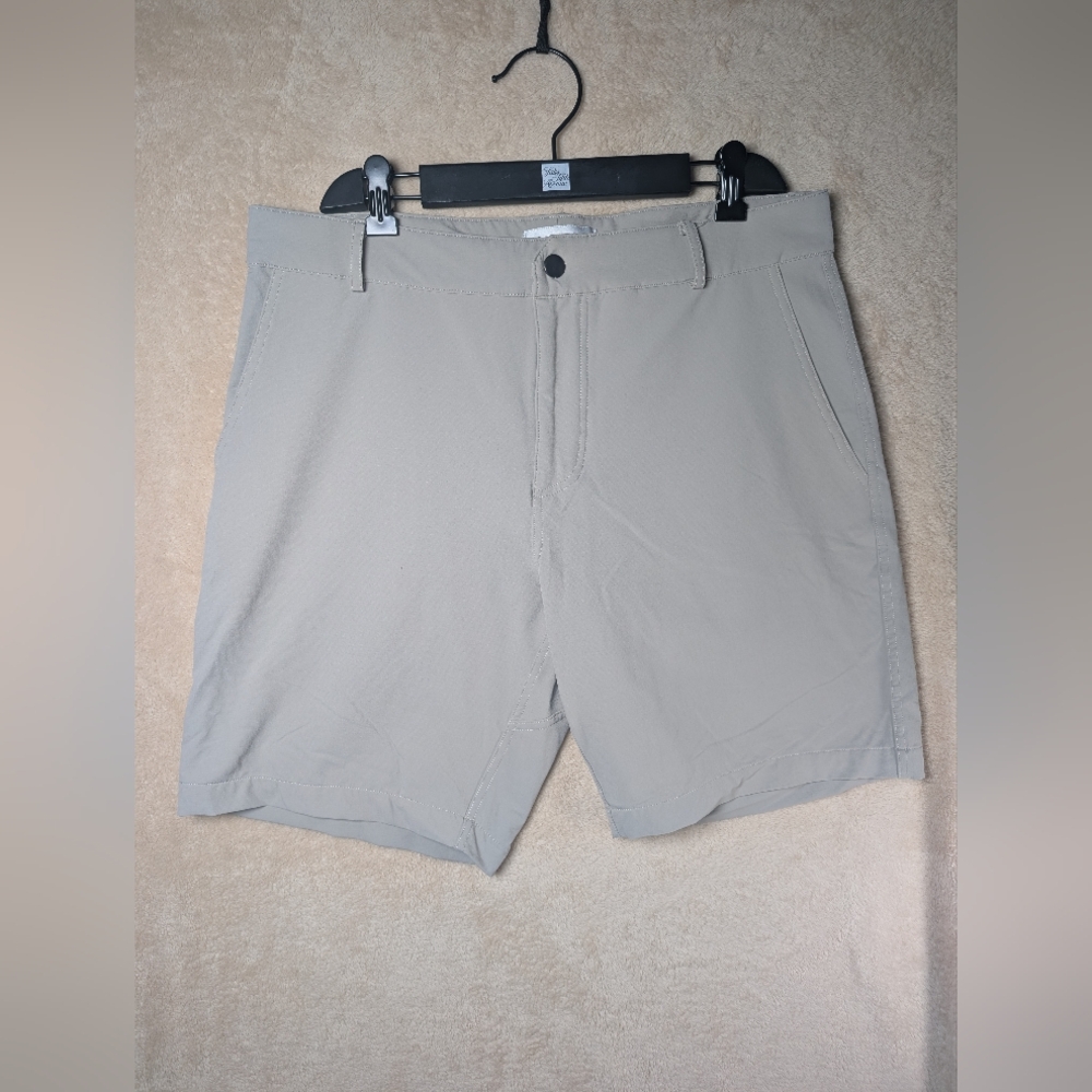 Olivers Men's Shorts Size 32 Inseam 9" Solid Beige Made In California Casual EUC